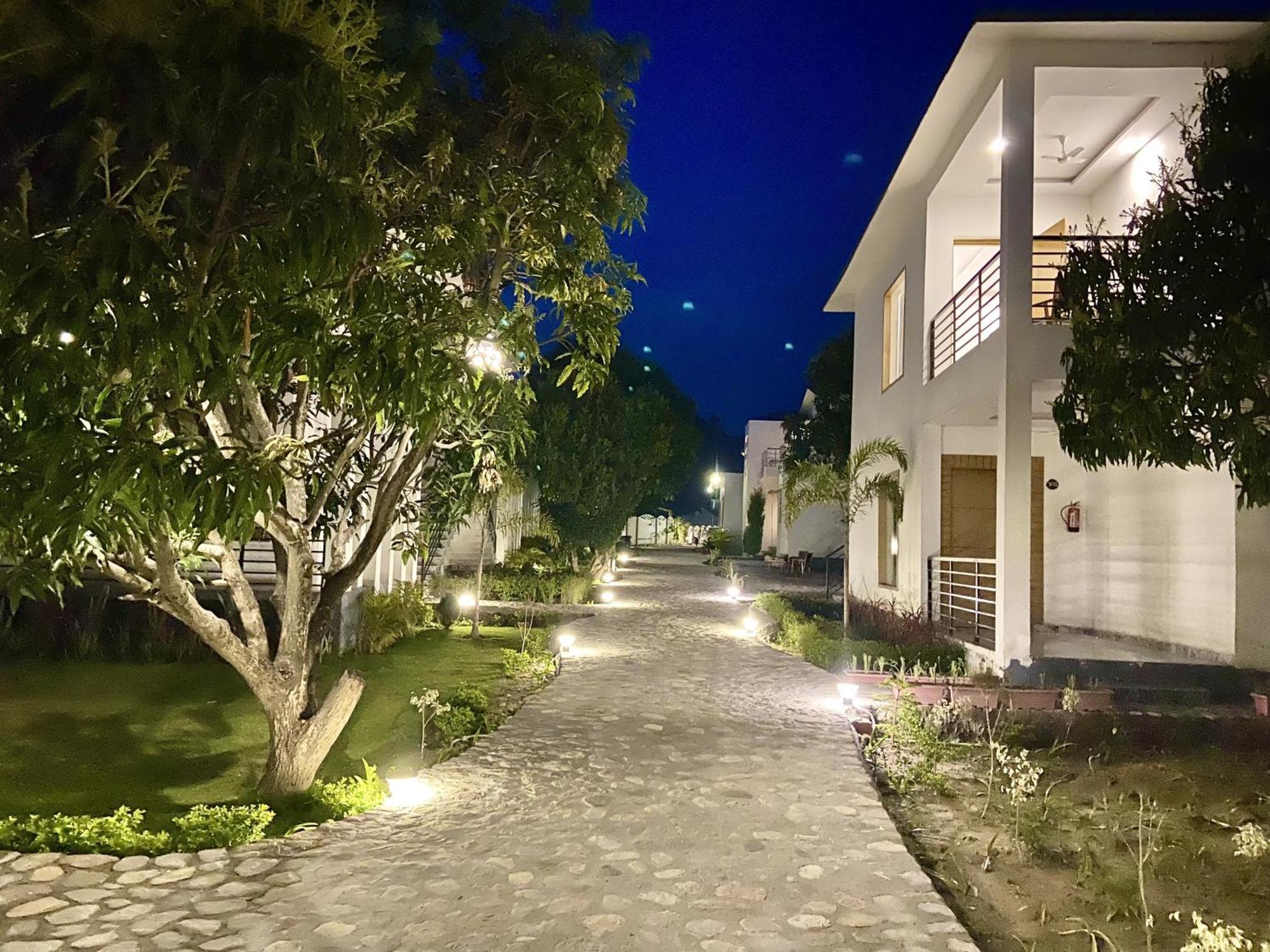 The White Oak Corbett Spa & Resort Ramnagar  Exterior photo