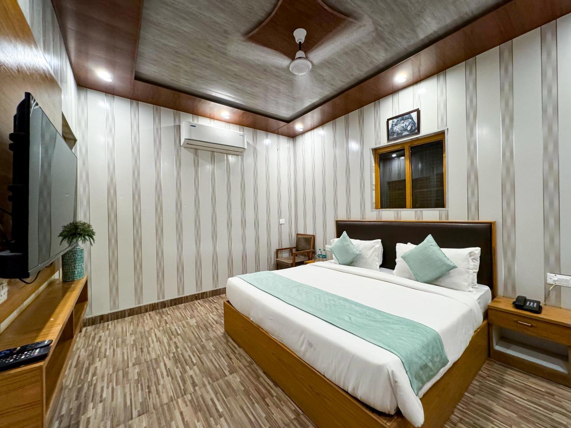 The White Oak Corbett Spa & Resort Ramnagar  Exterior photo